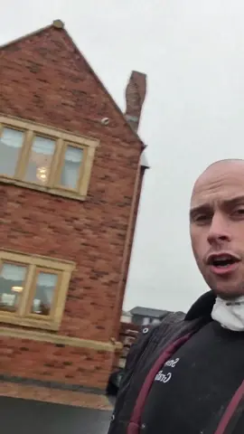 #snowgraffiti #snowsprayart #snowsprayartist #art #christmascountdown #christmastiktok #christmas #christmasdecorations #windowart #windowdecor #windowdecoration #festivewindow #festive #thegrinch 