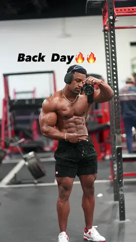 Back Day 🔥🔥 Save 4 Later Fam 4x12 on everything (mor details on my IG) 