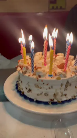 Happy Birthday Cake #happybirthday  #cake  #frichicks 