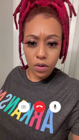 When a artist keep video calling me on social media 😂🤦🏽‍♀️ #ok #doyoshit #letssee #bookaconsultation #pinkydadon #lol #funny #funnyvideos #whatisit #viralvideo #truestory #lmao #challenge #videocall #anono 
