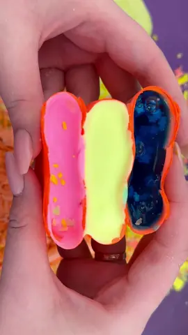 #asmr #oddlysatisfying #decompression #giảinénvideo #decompressedvideo #asmrsoap #satisfyingvideo #satisfying #soapboxes #soapcubes #cuttingsoap #foam #slime