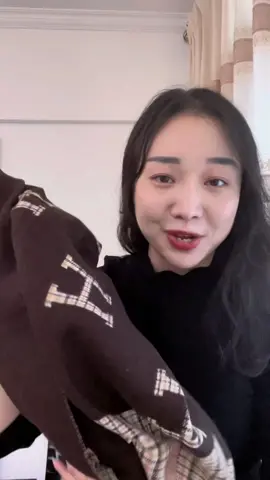 Section 2: winter nice item you need to keep!!! #hermesscarf #lvscarf #softscarf #warmscarf #scarvesstyling #fashiontiktok 