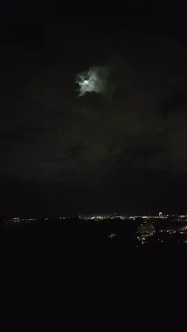 my night view...with the moon far² away... ❤️ #nightmood #themoon #KKview #sabahan #penampang #healing