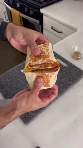 A breakfast burrito that’ll change your day #fyp #breakfast