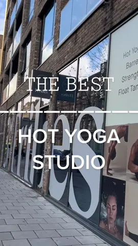 Having a hot girl winter yoga moment 🧘‍♀️ #londonlife #thingstodoinlondon #londonworkout #classpass #hotyoga #3tribes 