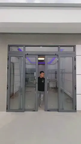 Cửa đẹp dành cho quý khách thích lấy hết không gian rộng#LearnOnTikTok#FootballTogether#xuhuong#cuatuotquay#nhomxingfa#cuakinhcuongluc#kinhcuongluc 