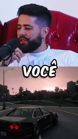 As pessoas ficam mt tempo nas redes sociais se comparar pra ver se oq elas tem é bom ou não, mas fica dificil se a maior parte das postagens são mentira.