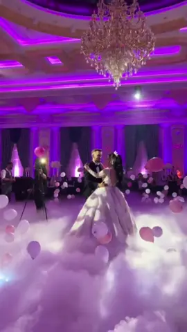 It's so romantic!! #wedding #weddingdance #romantic #weddingday #leelyofficial