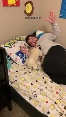 21 DAYS LEFT // i didn't even hear him call me a weirdo until i was editing LMAO #brother #christmascountdown #fyp #foryou #foryoupage 