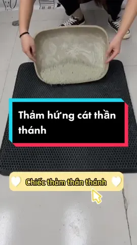 Thảm hứng cát thần thánh tiết kiệm thời gian cho Sen #giahuypetshop  #thamhungcatmeo #quanaochochomeo 