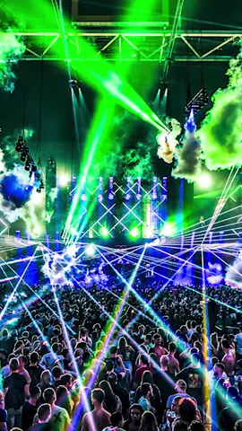 Comment your best memory of AMF ❤️  #amf #satisfaction #photos #comment #festival #edm 