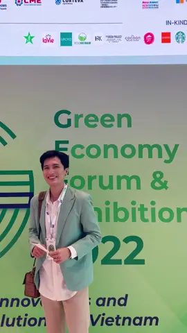 Cùng Tô tham gia tìm hiểu về xu hướng Kinh Tế Xanh tại sự kiện GEFE 2022 vừa qua nha.  Tô cực kỳ ấn tượng với The Greener Bar của HEINEKEN Việt Nam tại sự kiện, với những con số biết nói trong hành trình hướng đến tham vọng tác động môi trường bằng 0 vào năm 2030. Cùng Tô khám phá quầy bar đặc biệt này của HEINEKEN Việt Nam nhé! #todidau #HEINEKENVietnam #BrewABetterVietnam 