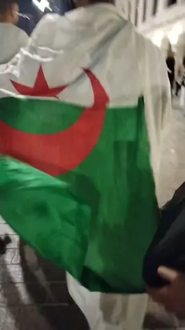 بنڨالي رشق 😂😂😂🇩🇿💯💪🔥 #مول_الباف #تأهل_جمهور_الجزائري #الجزائر #قطر #tiktok #trend #explore #trending #dzpower #algeria #qatar @Ali Cherif officiel @ @Yacine Zerfa @جزائري في قطر ❤️❤️🇩🇿🇩🇿 @RIFKAOFFICIEL @الفنك الجزائري 🇩🇿💪 