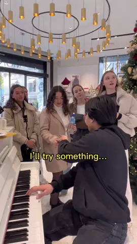They were so shocked 😂❤️ #piano #reaction 
