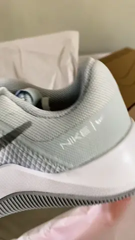 Amo 🤍 #nike #nikemctrainer2 #sneakers #GymTok #unboxing #asmrunboxing #gymgirl #fypシ 