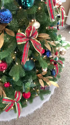 My Ralph Lauren “Inspired” Christmas Décor’! #diychristmasdecoration #holidaydecor #ralphlaureninspired #plaidchristmas #christmas #christmas2022 #christmastree #christmastheme #fyp #fypシ #traditionalchristmas 