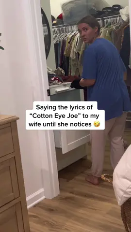 These are too good 😂 #hunteranddevin #coupletok #wifeandhusband #funny #lyricchallenge #cottoneyejoe 