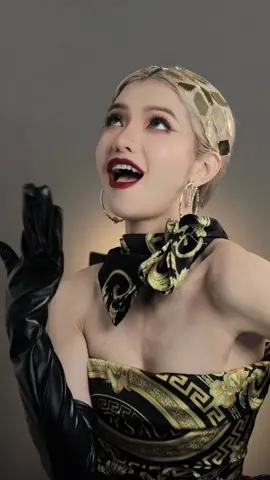 Nữ hoàng chơi trend trễ 😚😆😆 yahhh cảm ơn team anh @Tuấn Ngọc Võ rất nhiều ạhhh ♥️♥️ IB:@Quỳnh Thi #madeyoulook #GiangSinh2022