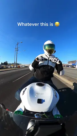 What this convo was about idk but clearly it was heated😂 #fyp #langley #heatedconvo #signlanguage #chatty #zx6r #kawasaki #biketok #motorcycle #motorcyclesoftiktok #fy #1down5up #SpotifyWrapped #sena #rideconnected #ninja 
