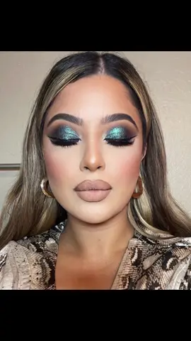 #makeuplooks #makeupatelier #airbrushmakeup #charlottetillbury #anastasiabeverlyhills #beauty #makeupinspo #makeupartistworldwide #makeuplover #fyp #makeupbylore 