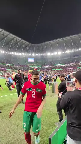 احتفال حكيمي مع والدته كالعادة ♥️♥️🇲🇦 #morocco #worldcup #quarterfinals #mother #hakimi #fyp #explorer #videoviral #فوز_المنتخب_المغربي #foryoupage #foryou #football #cute #fyp #explorer #explore 