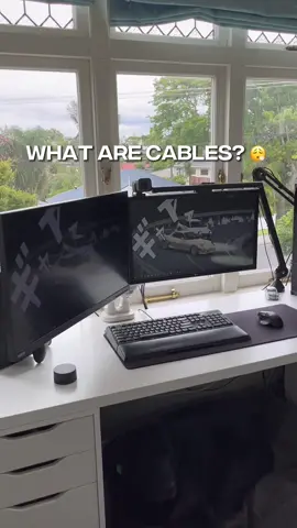 Who still uses cables 😂? #techtok #cooltech #techreviews #techcreator #desksetup #viral #xyzbca #fyp #fypシ #GamingSetup #officesetup #pcbuild #pctips #wallpapers #wallpaperengine 