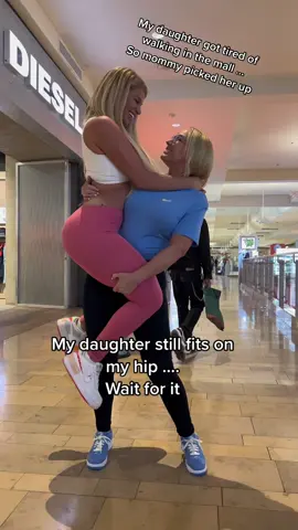 Guess where we are … @greeneyedbellaa @lasvegasblueeyes  #Kicks #Babes #hotmom #twins #foryou #foryoupage 