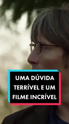 Uma dúvida terrível e um filme Incrível!  Você pode encontrar A Caça no Prime Video.  #filmes #cinema #acaça #thehunt #primevideo #primevideobr #amazon #amazonprimevideo #dicadefilme #indicacaodefilme 