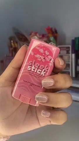 ANG GANDA PLS SUPER USEFUL FOR ME 🙌🏽 #sleekstick #sakurasleekstick #fyp #originalsleekstickhair #estained #budol  