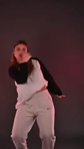 Dc: @4girls.team #denise_meyer_ #foryoupage #foryou #dance #viral #trend 🖤