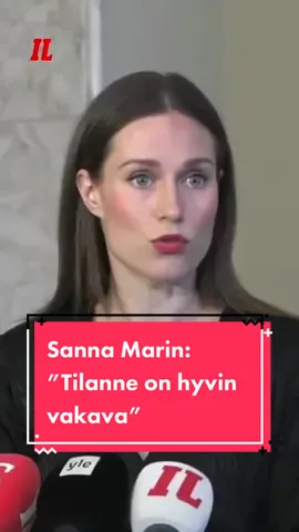 ”Tilanne on hyvin vakava” Pääministeri Sanna Marin kommentoi keskiviikkona päivällä medialle, millaisia hallituksen johtoviisikko kävi yhteistyön jatkosta. #iltalehti #sannamarin #hallitus #viisikko #politiikka #uutiset 