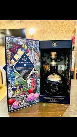 CHIVAS 21 XÁCH TAY NHẬT BẢN 🐛🥃💘  Thương hiệu:CHIVAS Xuất xứ:Scotland Dung tích:700ml Nồng độ:40% Chivas 21 năm là sự phối trộn của hơn 21 loại rượu whisky lúa mạch và whisky mạch nha hảo hạng, được chuyên gia pha trộn rượu Sandy Hyslop lựa chọn và được chưng cất lâu năm. Quy trình nghiêm ngặt này đã tạo ra hương vị đậm đà và nồng nàn, là loại rượu Whisky ngon nhất xứ Scotland . Rượu là sự kết hợp của hương thơm từ trái cây, hương hoa mùa thu ngọt ngào, phản phất chút hương quả lê ngọt, cherry, và thoang thoảng hương vani và mùi khói. Có thể uống trực tiếp hoặc thêm đá để thưởng thức.