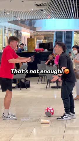 THE BALL WAS ON A STRING 😂 #foryou #foryoupage #viral #comedу #funny #fypシ #prank 