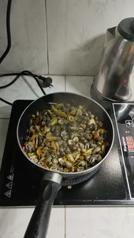 Ốc ngựa + Ốc hương chanh xào xã ớt, đậm vị, ngon tuyệt cú mèo