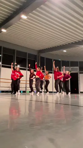 Show some love to my beautiful girls 🥺❤️ dc by me 🙋🏼‍♀️ #newrules#choreo#choreographer #choreography #dance#danceschool #dancing#gütersloh#bielefeld#tänzerinnen