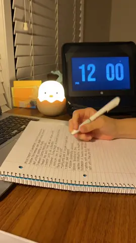 the cutest egg lamp from @EggyLight link in my bio :) #studywithme #student #school #study #studytok #studytokaesthetic #studytoker #highschool #motivation #aesthetic #lamp #cute 