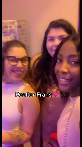 Wasn’t as good as last year when I wasn’t a realtor but still a big turn out 🤭 #notarysigningagent #realestateagent #fayettevillenc #northcarolina 