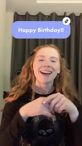 It’s my Birthday today!! Happy Birthday to all my December babies❤️ I’ll be posting more content in the next few days!! #elliebanke #happybirthday 