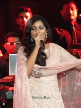 Lyrics ❤💔#tunes_vibes#tunes_vibes2 #tunesvibes #tunevibes #bollywoodsong #songtranslation #shreyaghoshal #lyrical #foryoupage #fypシ #fyp 