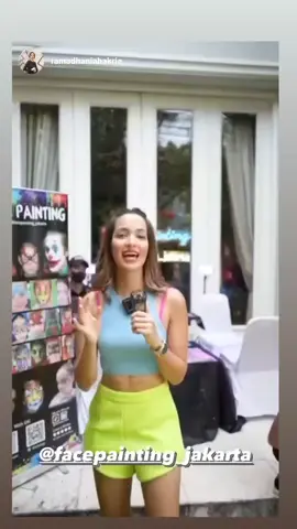 @nia.ramadhani.bakrie with facepaintingjakarta #facepainting #facepaintingmakeup #facepaimtingjakarta 