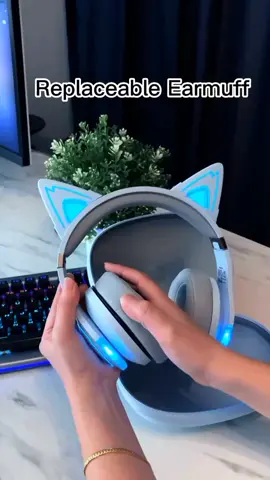 G5BT Cat 🎧 headphones are design with replaceable earmuffs which can be replaced in a few easy steps.  Get G5BT Cat headphones now at our #TikTokShop #EdifierMalaysia #Edifier #Edifan #earbuds #earphone #wireless #bluetooth #Lifestyle #Music #gaming #headphonewireless #G5BT #Catearheadphones #gamingforlife #bornforgaming