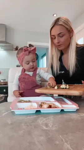 Lunch time! #fyp #foryoupage #daughter #viralvideo #learning #food 