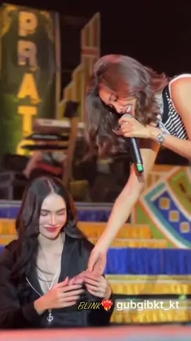 À ha, Có bao nhiêu tiền là đưa cho N’char tất😝❤️‍🔥🐶🐰#engfa #engfawaraha #charlotte #charlotteaustin #englot #englotisreal #fyp #foryou #foryoupage #xuhuong #missgrandthailand2022 