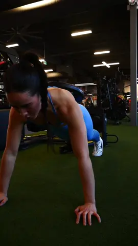 me 🤝🏼 push-ups #Fitness #fitnessmotivation #fypシ #fyp #mindset #pushups 