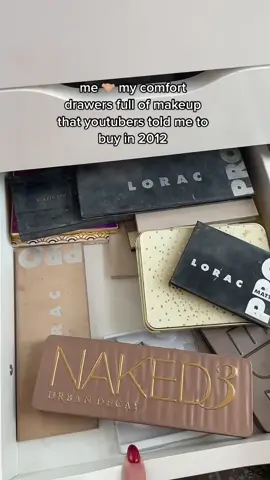 the worst part is that i have tubs full of even MORE old makeup at my parents’ house #2010sthrowback #youtube #beautyyoutubers #makeupcollection 