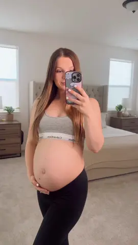 #ad Teaching my bump what self care looks like. I LOVE my @Palmer’s Skin Therapy Oil & Massage Lotion for Stretch Marks. They’re so moisturizing and leave my skin feeling so soft! They help improve the appearance of stretch marks, dry, damaged skin, uneven skin tone, aging skin, fine line & wrinkles. Click the link in my bio to check out all of Palmer’s products! #showyourselflove #PalmersPartner #cocoabutter 