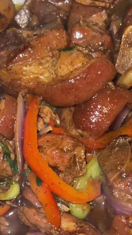 #cerdo #cerdoguisado#dominicanfood#comidadominicana #locriodepollo 