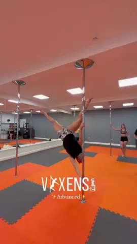 The glorious UWL pole society had their last pole class of the year on Sat and they were INCREDIBLE! I can’t wait to see what they get up to next year 😍 . . #theealingpolestudio #universitysociety #londonpolestudio #westlondonpoledance #londonpolefitness #poledance #westlondon #ealing #ealingbroadway 