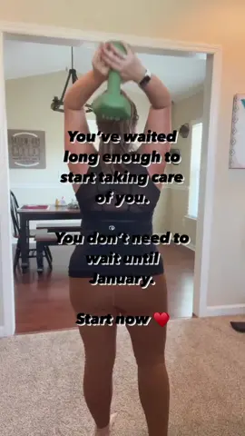 #postpartumfitnesscoach #postpartumweightlossjourney #postpartumweightloss #strengthtrainingforwomen #fasterwaywithcourtney #fasterwaytofatloss #fasterwaycoach #tonedarmsworkout #leanarmsworkout 