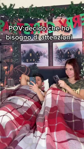 Give me more attention! 🥰 @st3pnyhd  #perte #christmasvibe #couplecomedy 